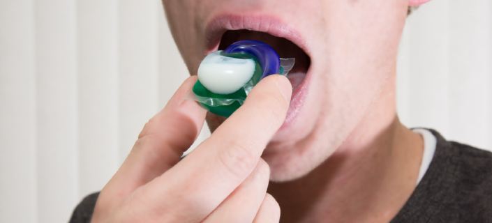 eating-tide-pod-challenge